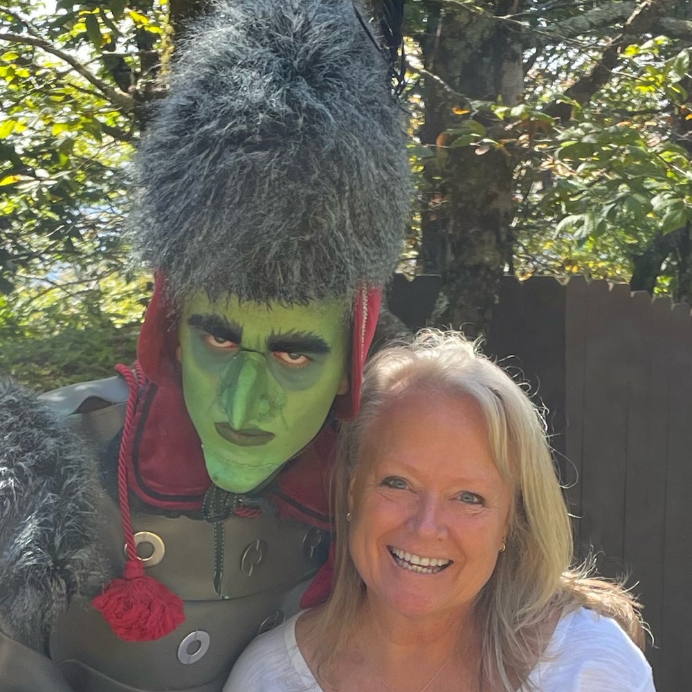 Meet your Posher, Kim